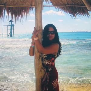 Meet your Posher, Monica